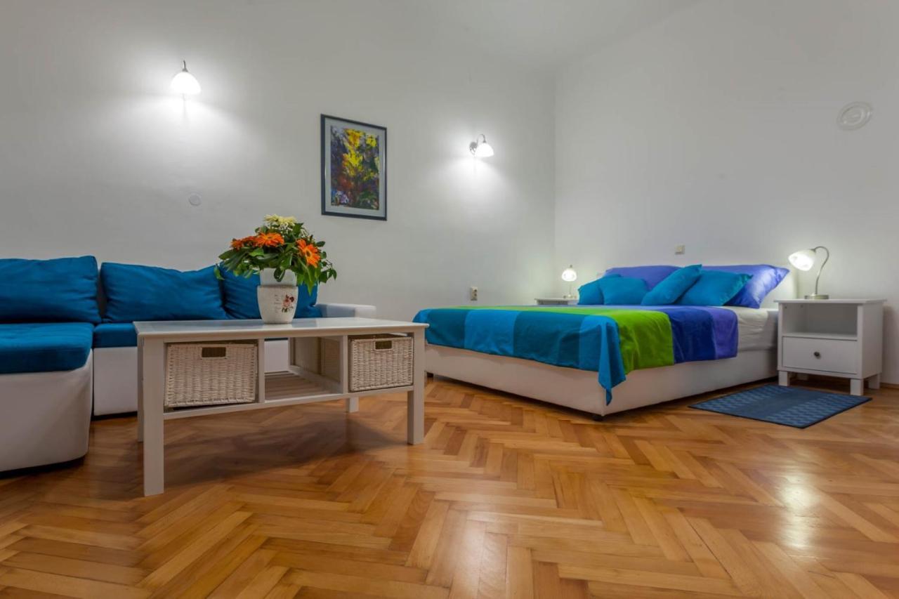 Classy Apartment In The Center Of Split Exterior photo